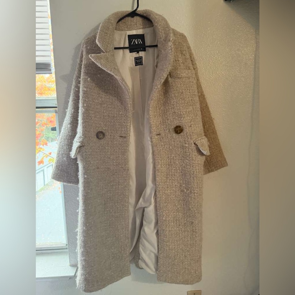 Zara Women's Beige Teddy Jacket - Picture 1 of 6
